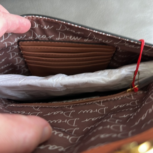 NWT - Drew Barrymore Heart Lock Envelope Clutch - Peach with gold. - Picture 6 of 6